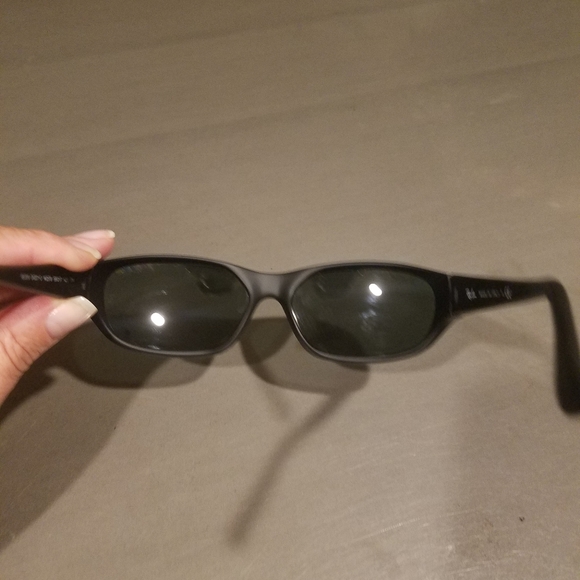 Ray Ban Sunglasses - Picture 3 of 3